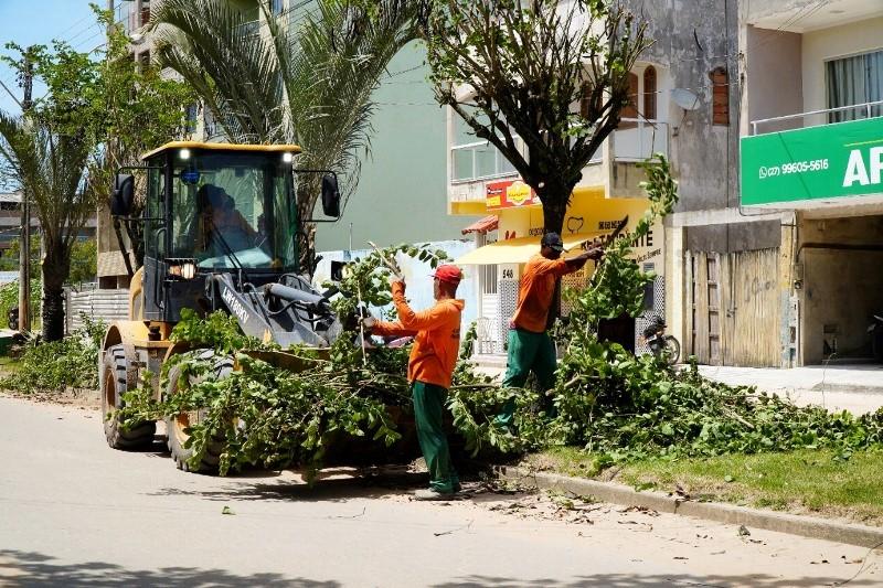 Prefeitura São Mateus, ES, atua com sistema de força-tarefa até que todas as vias em Guriri, estejam transitáveis