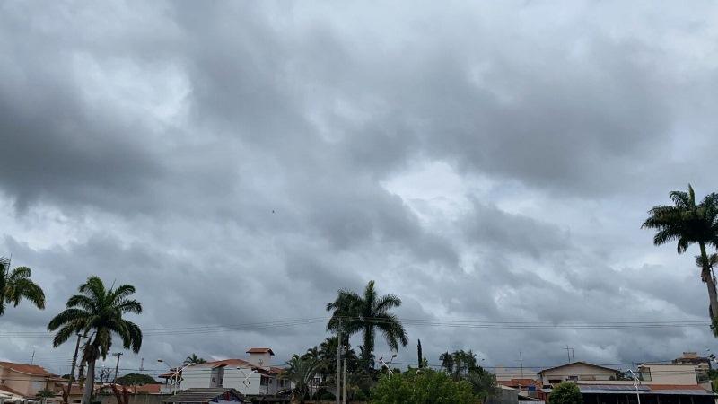 Institutos alertam para chuvas intensas no ES; confira a previsão do tempo para o final de semana
