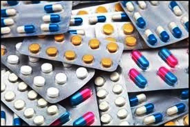 Antibióticos aumentam risco de doença intestinal, revela estudo