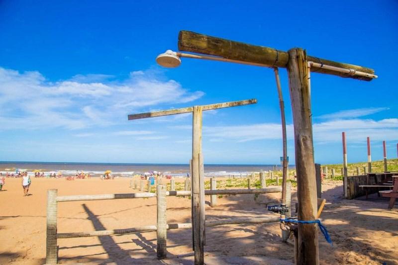 Som alto e churrasco nas praias do ES podem render multa de até R$ 10 mil