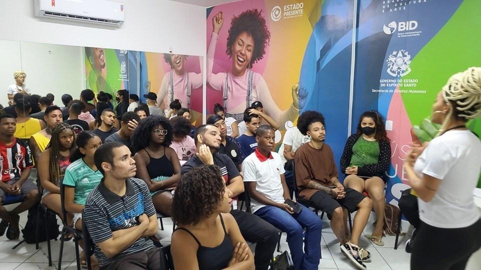 Caravana JuventudES pega estrada e dá início às formações e ao plantão tira-dúvidas