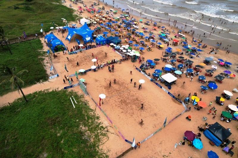 Futevôlei abre jogos de verão de Guriri, em São Mateus, ES