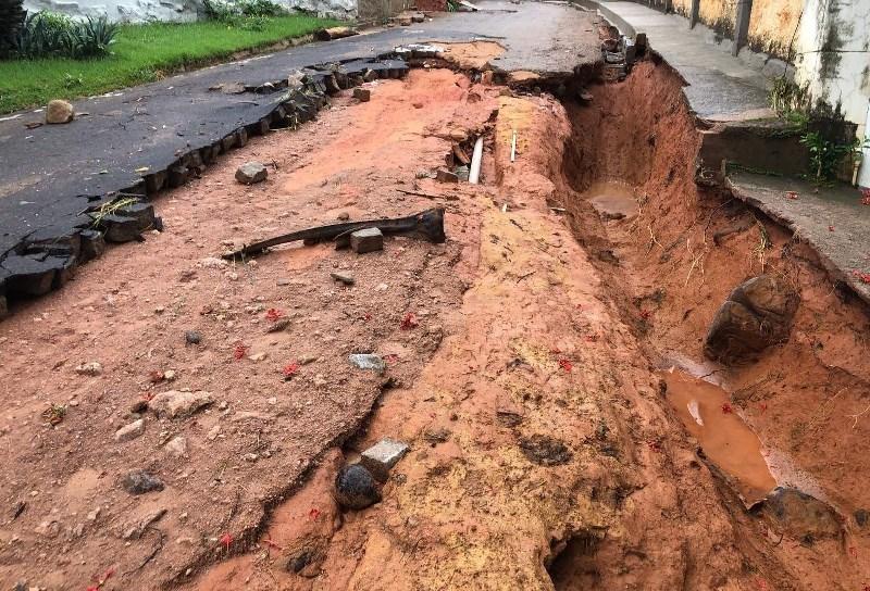 Rodovias seguem com interdições após fortes chuvas no ES; veja locais