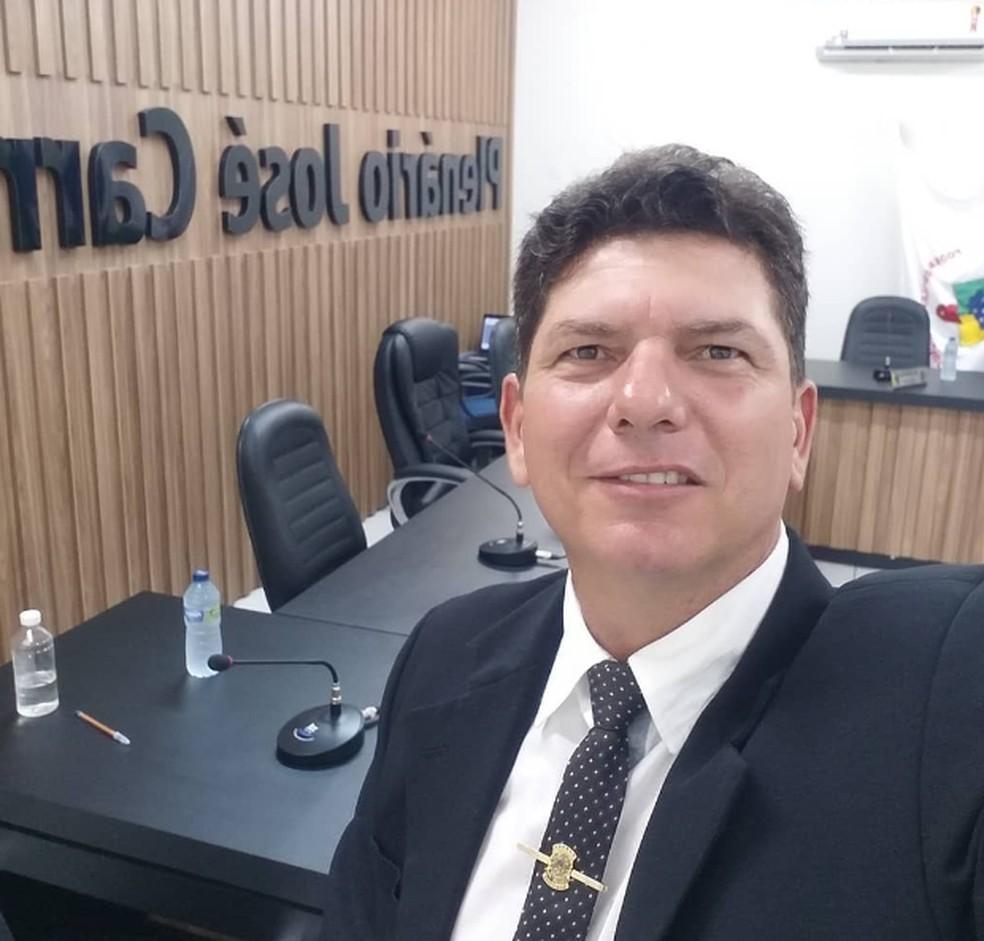 Vereador tem tesoura 'esquecida' dentro do corpo, após cirurgia no intestino