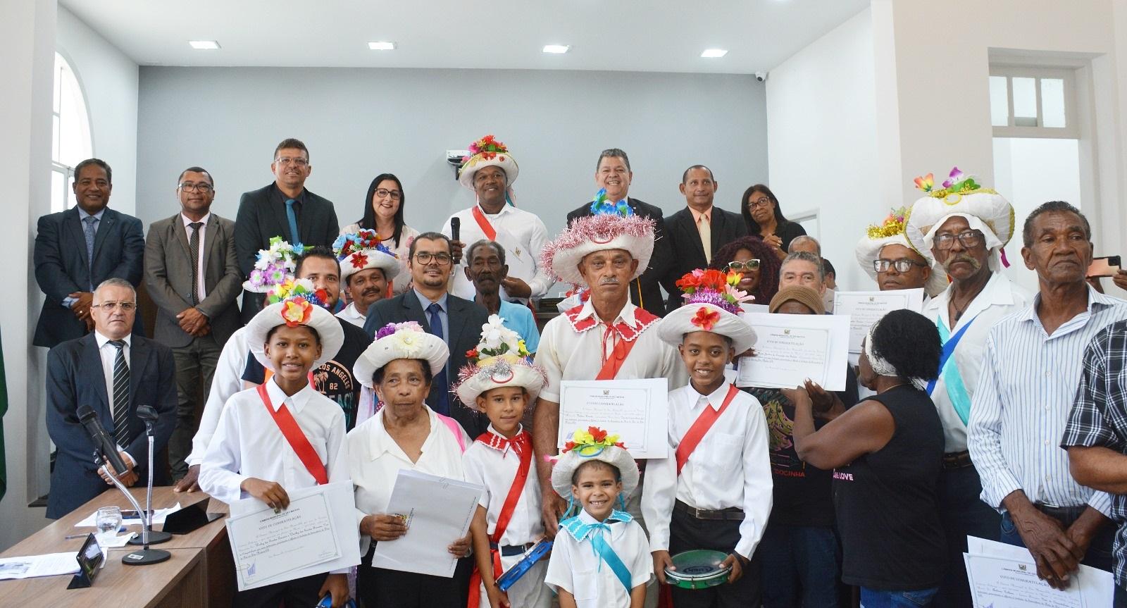 Com fé e cultura, Câmara de São Mateus abre ano legislativo