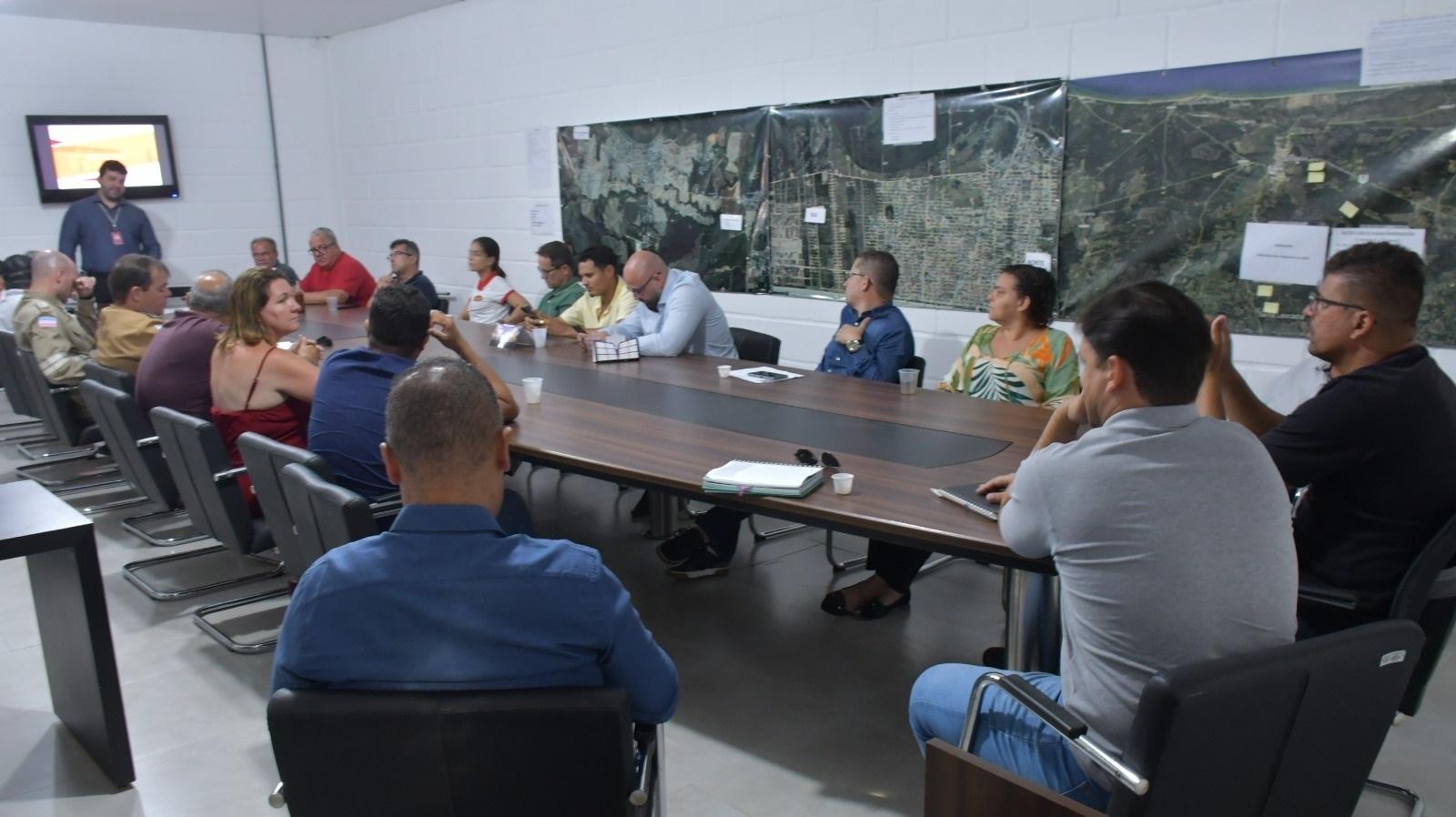 Prefeitura de São Mateus promove encontro com representantes de onze empresas do polo industrial para dinamizar ambiente de negócios