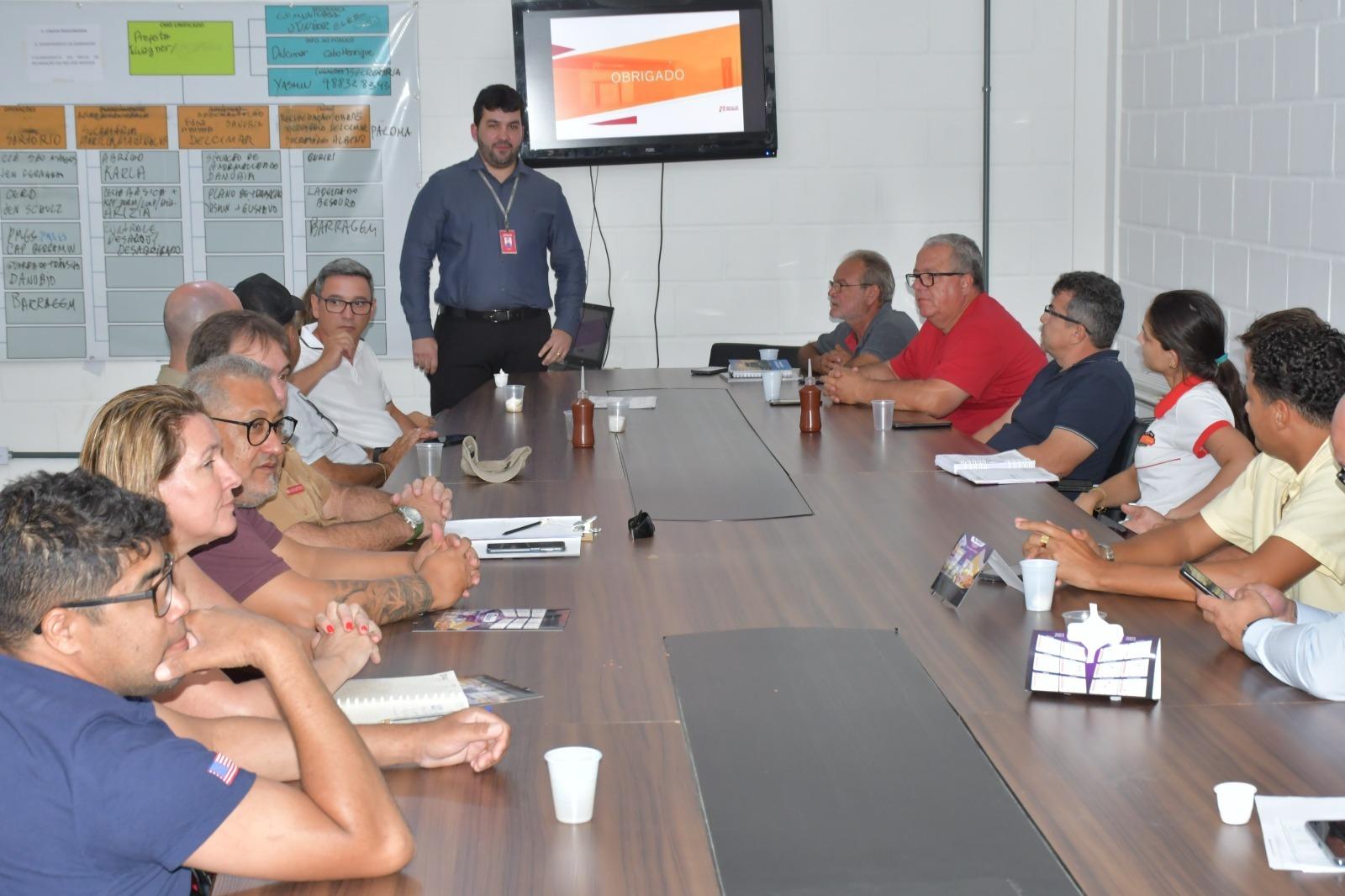 Prefeitura de São Mateus promove encontro com representantes de onze empresas do polo industrial para dinamizar ambiente de negócios