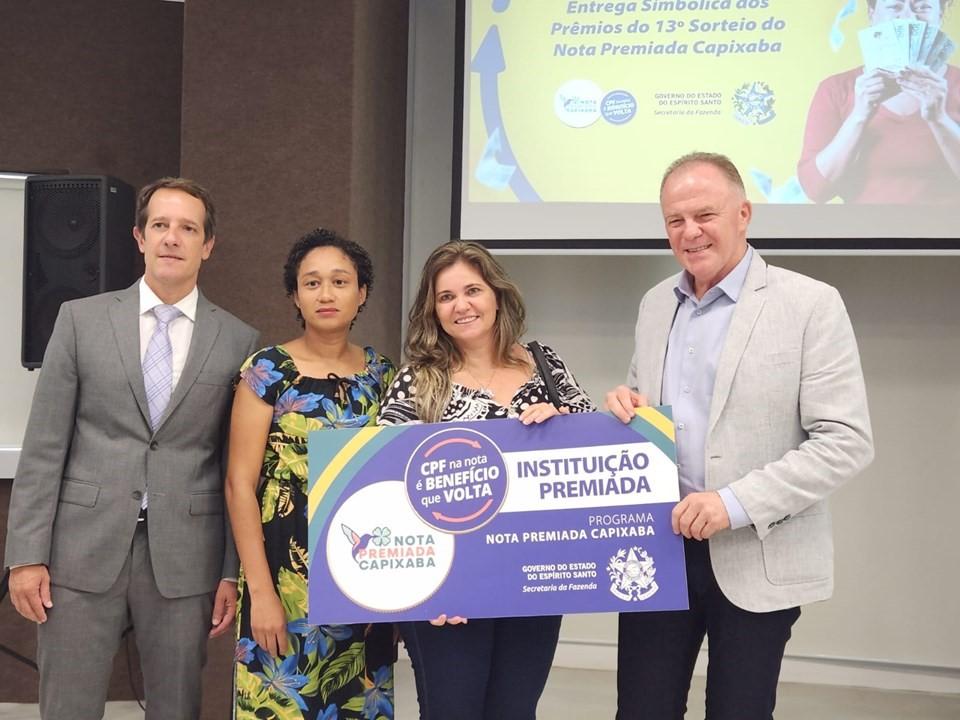 Casagrande realiza entrega de prêmios para sorteados do Nota Premiada Capixaba