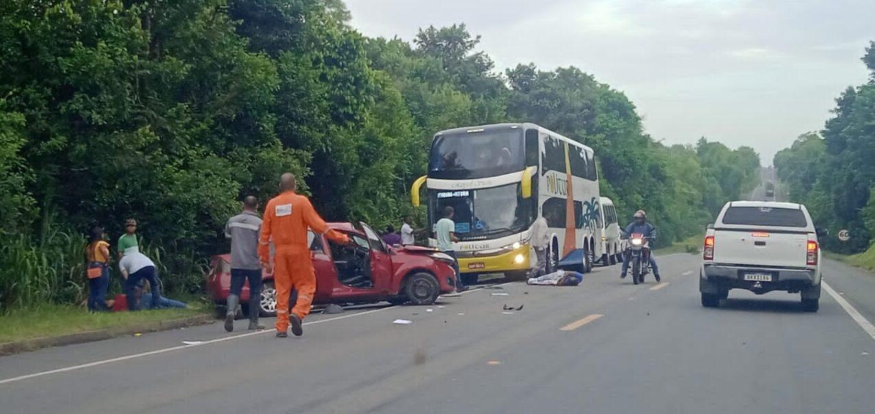 Acidente no km 47 da BR 101 deixa três pessoas mortas e outras duas feridas, no Norte do ES
