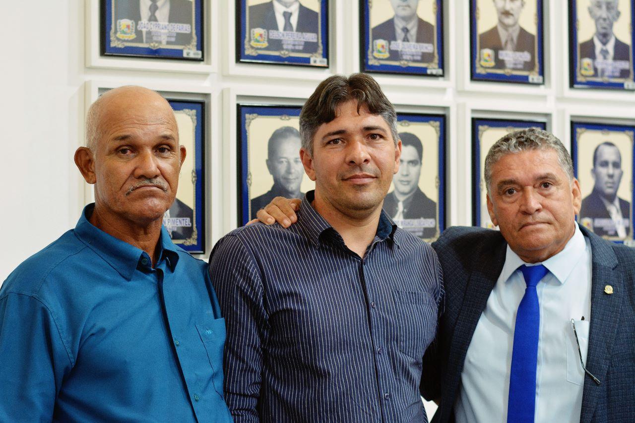 Moradores do Nativo, em São Mateus, pedem prioridade para água potável, estradas e ponte