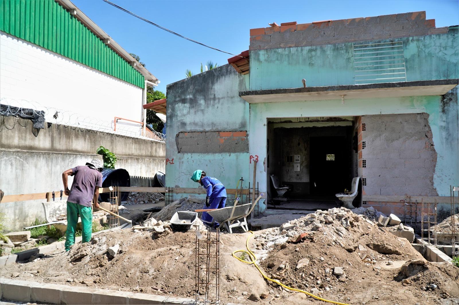 Prefeitura de São Mateus intensifica investimentos na Saúde com três obras em andamento 
