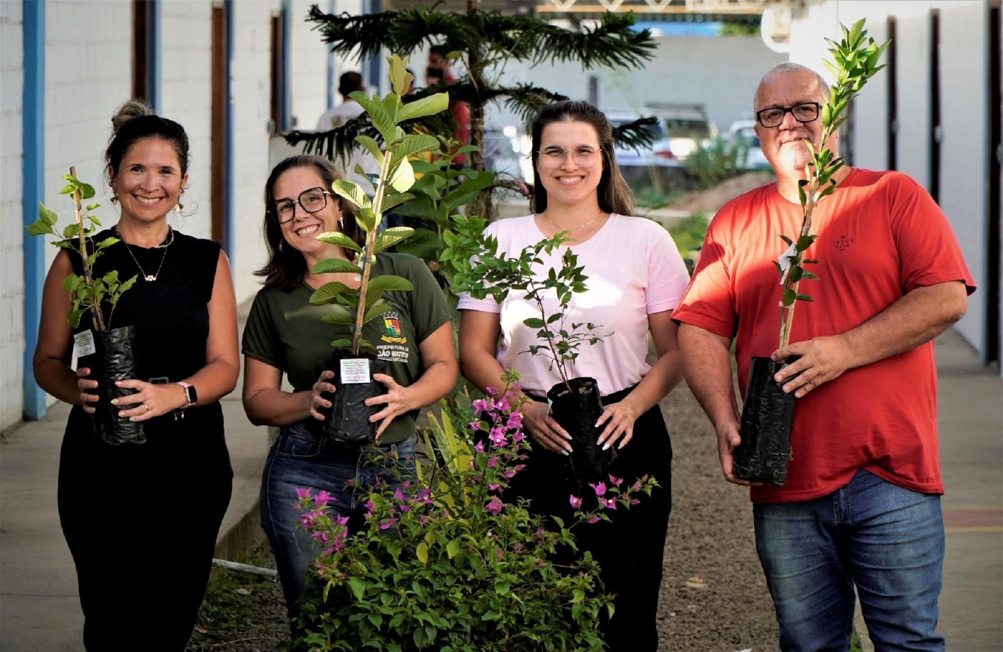 Dia Internacional da Mulher é comemorado com cursos de capacitação e doação de mudas frutíferas, em São Mateus, ES