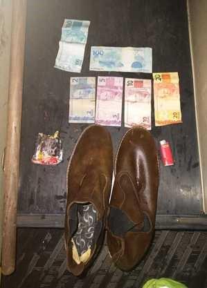 Mulher dirige com corpo de homem preso embaixo do carro por 20 quilômetros