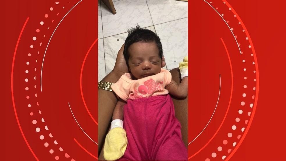 ‘Dormiu e não acordou’, diz mãe de bebê recém-nascida que morreu sufocada no ES