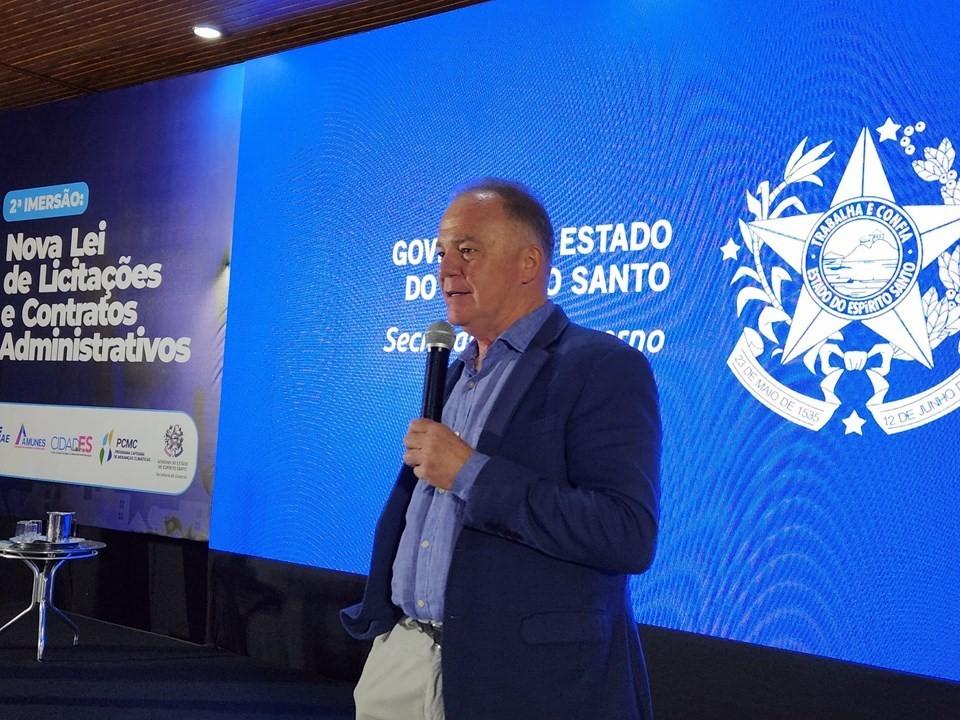Casagrande destaca importância da qualificação de servidores para avanço dos investimentos no ES