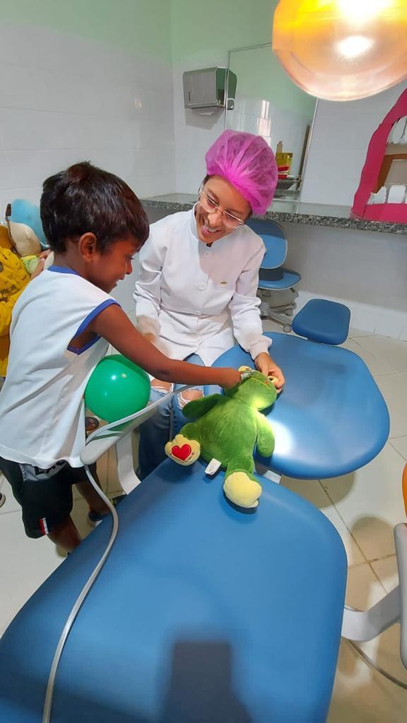 “Crianças na Dentista” chega à Escola Ciranda Cirandinha, em Itaúnas, Conceição da Barra, ES