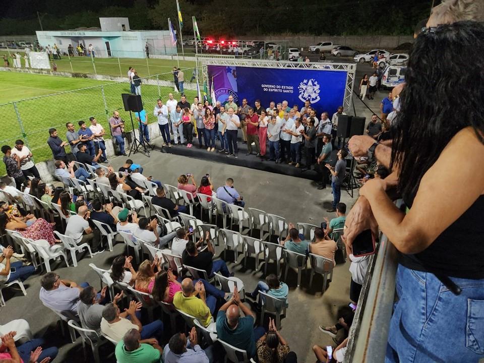 Casagrande entrega nova iluminação de estádio e recapeamento de ruas em Jaguaré