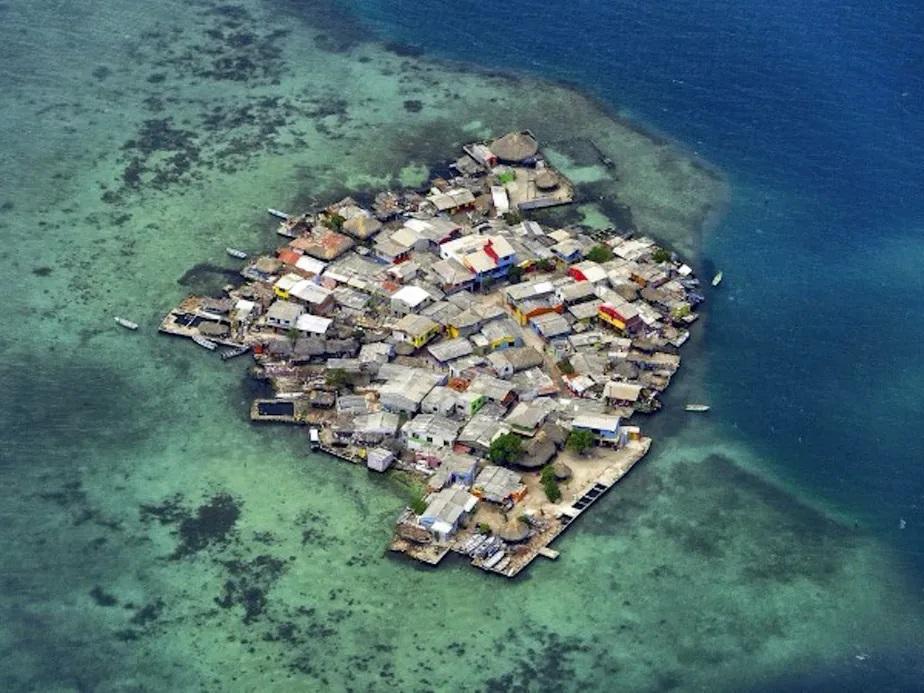 Ilha minúscula em que todos são parentes é a mais povoada do mundo