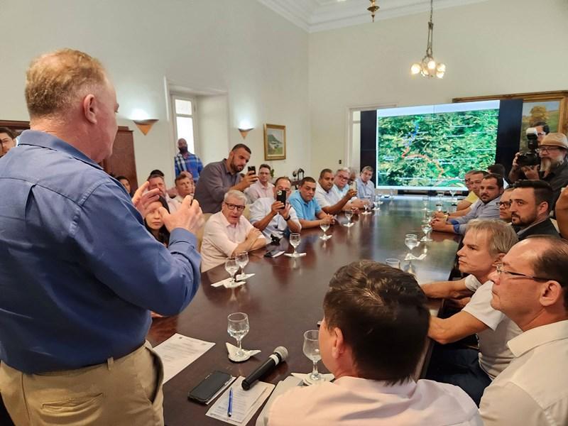 Casagrande autoriza obras de pavimentação na região de São Pedro Frio em Colatina, ES