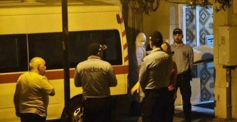 Mulher que teria vivido por 15 anos com cadáver do pai é encontrada morta