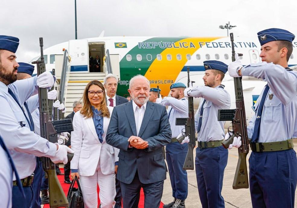 Lula desembarca em Portugal em primeira viagem à Europa no terceiro mandato