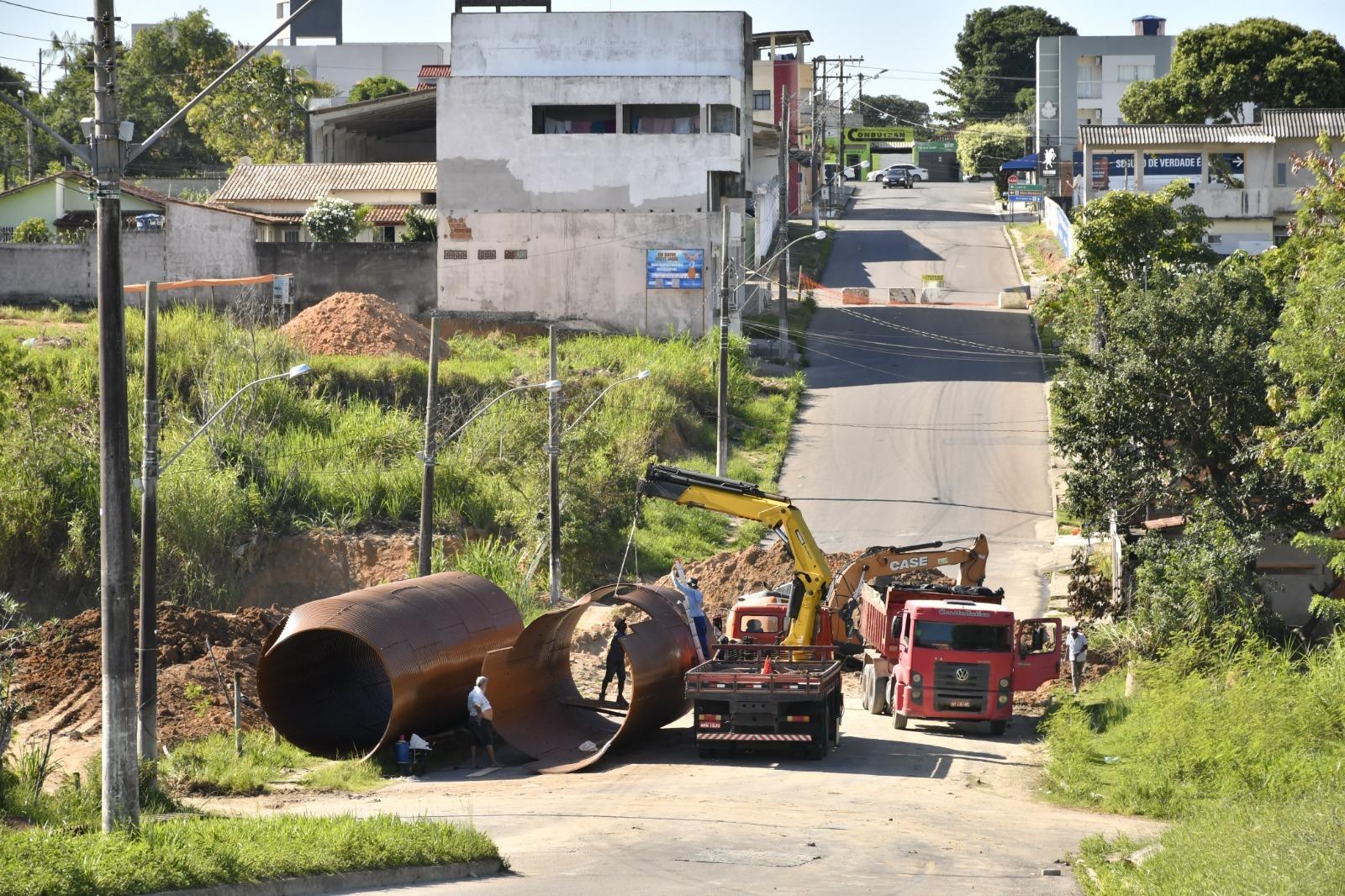 Parceria entre Prefeitura de São Mateus e Governo do ES inicia a construção de bueiro ARMCO para prevenir alagamentos