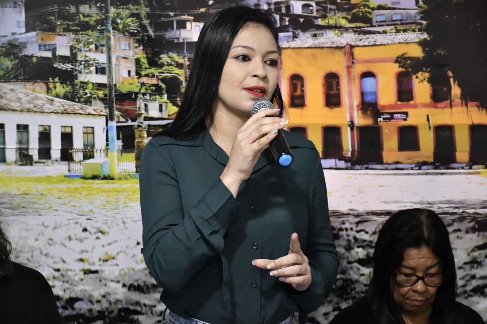 Daniel faz entrega de material didático-pedagógico para a prática da educação física em toda a rede escolar de São Mateus, ES