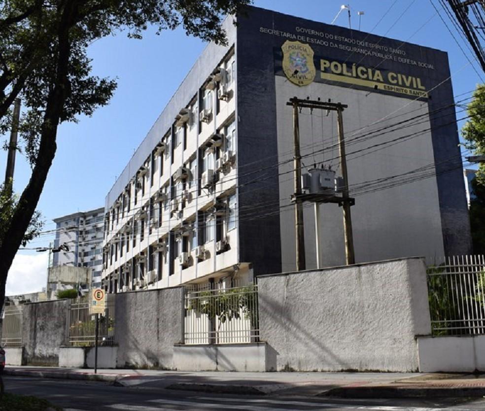 Homem é preso por prostituição de adolescente em Vila Velha, ES