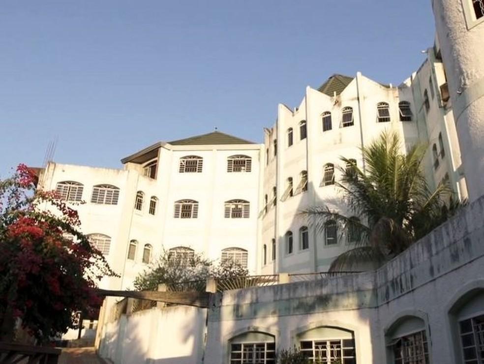 ‘Castelo’ com 100 quartos, do cantor José Rico será levado a leilão para pagamento de dívidas trabalhistas