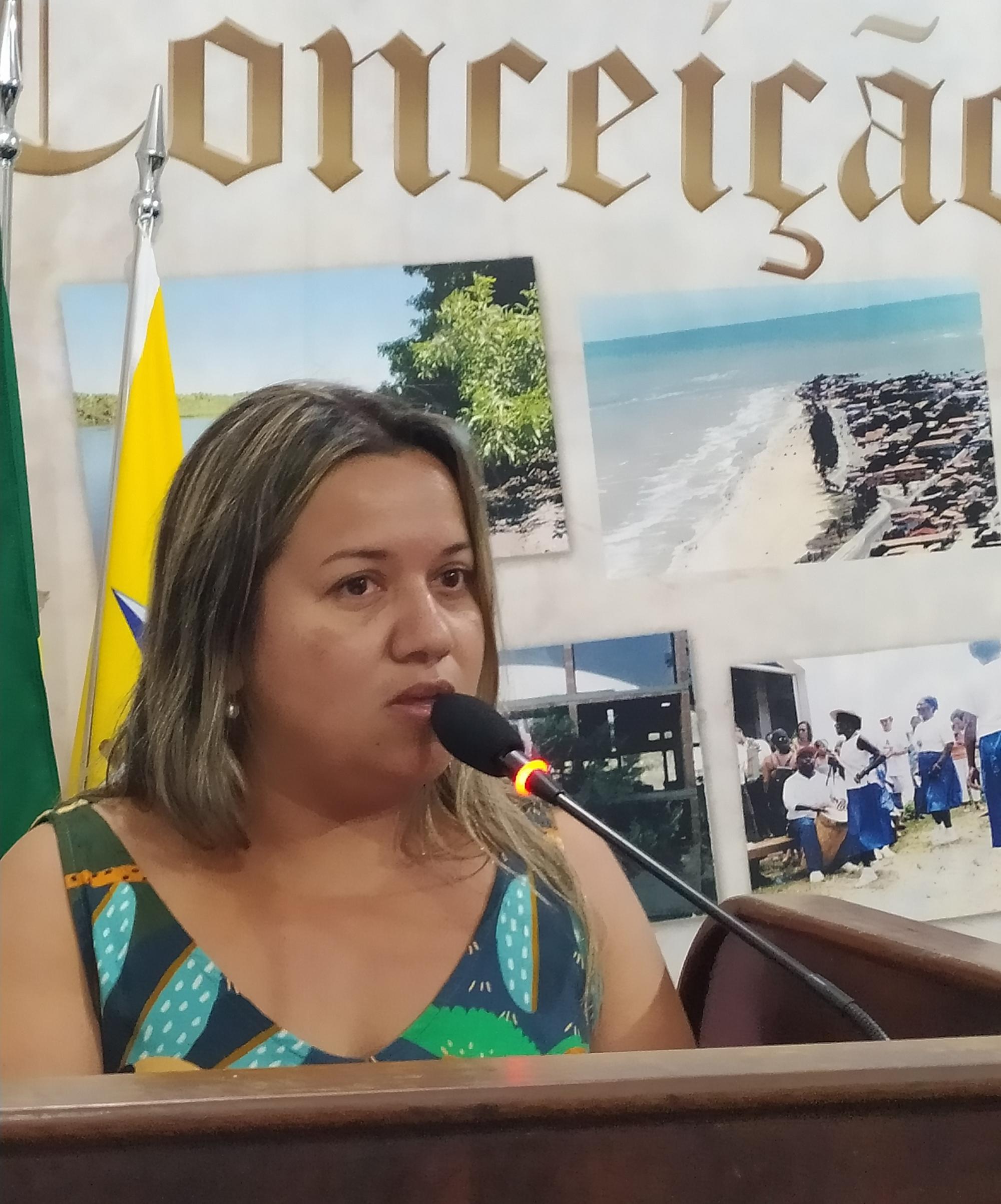 Projeto da vereadora Camila obriga a publicação de cardápio da merenda escolar nas escolas de Conceição da Barra, ES