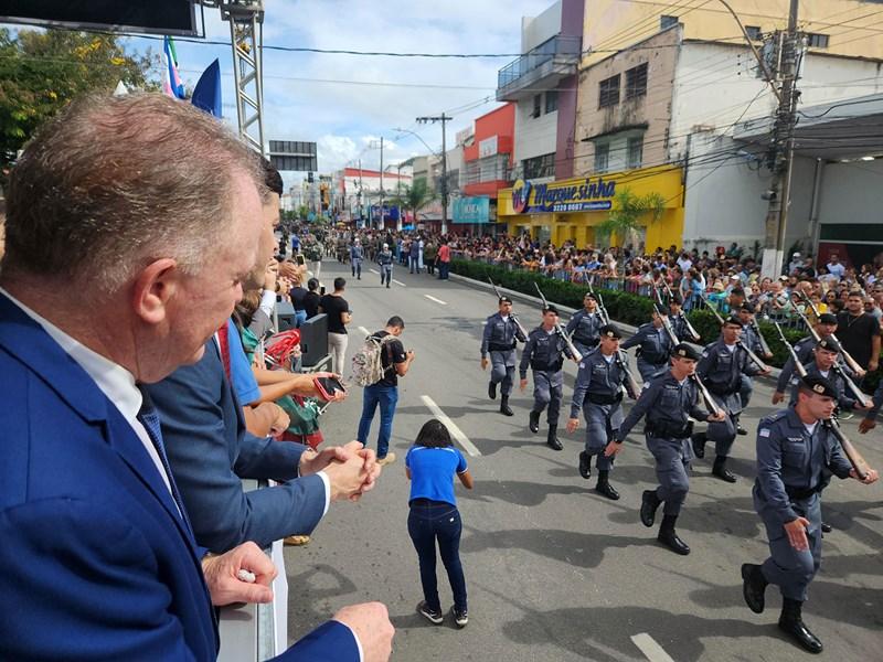 Casagrande participa das comemorações do aniversário de 488 anos de Vila Velha, ES