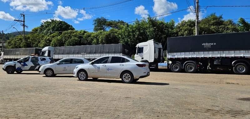 Seis carretas com café são apreendidas em Rio Bananal, no ES; prejuízo de R$ 3 milhões