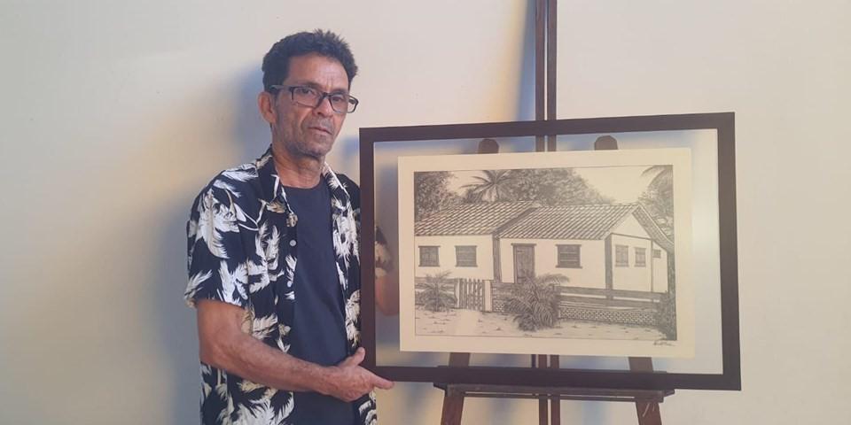 Artista resgata as formas da cultura popular em exposição sobre a Vila de Itaúnas, em Conceição da Barra, ES