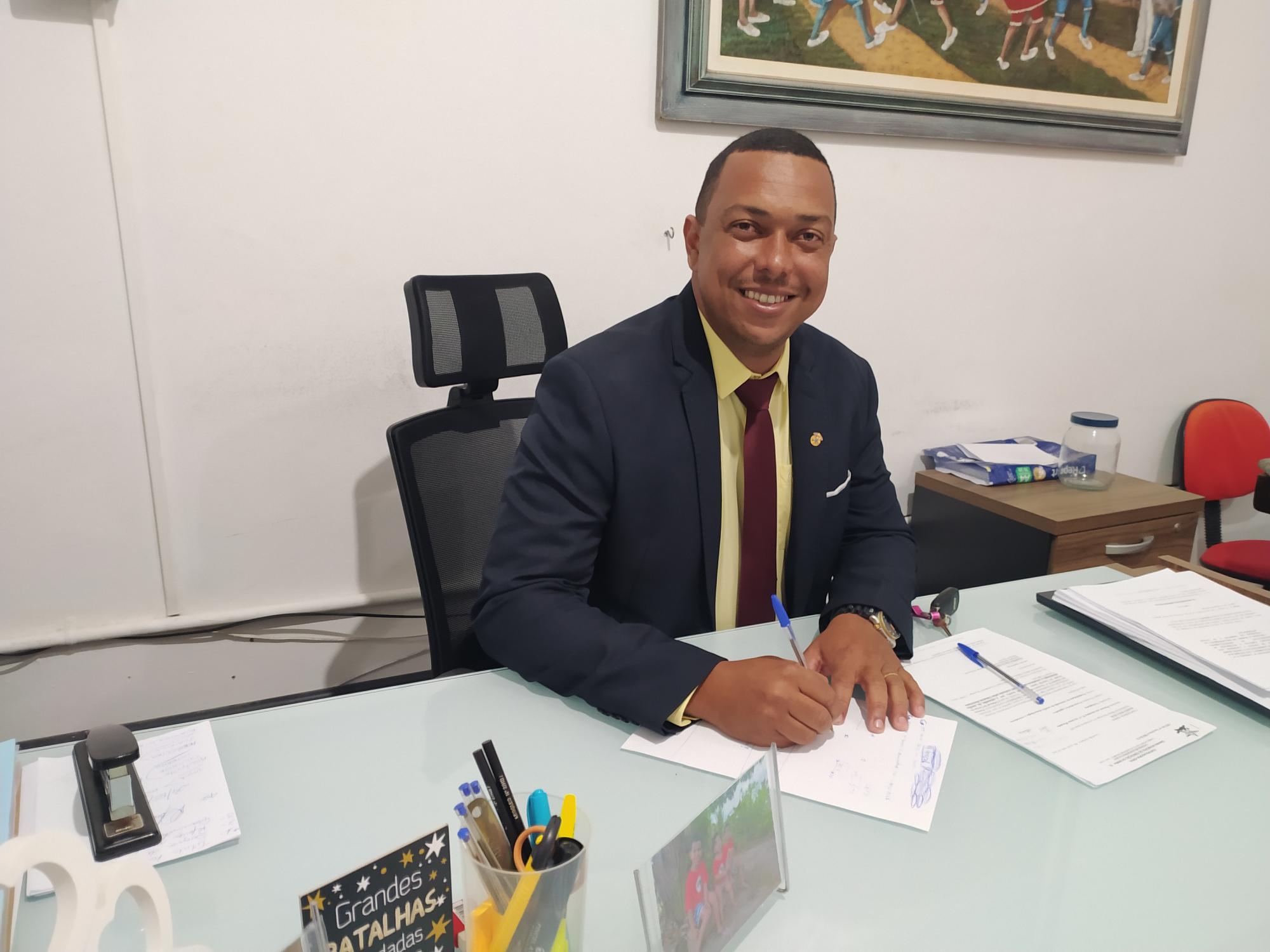 Câmara Conceição da Barra, ES, aprova regulamentação de trabalho de entregadores de mercadorias e de motoboy, no município