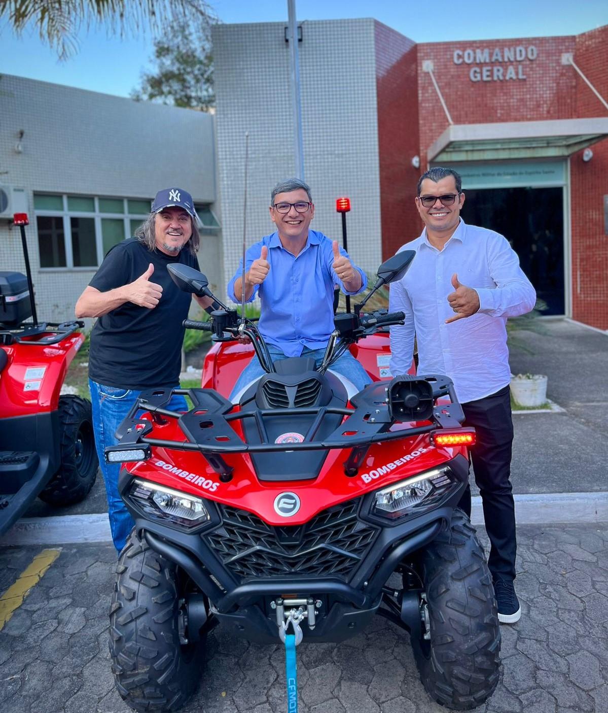 Mais parceria: Governo do ES faz entrega de equipamentos para o Corpo de Bombeiros atuar no litoral de São Mateus