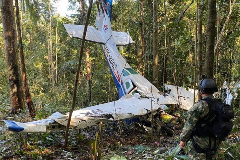 Crianças e bebê que sofreram acidente aéreo na Colômbia são encontradas vivas após 40 dias