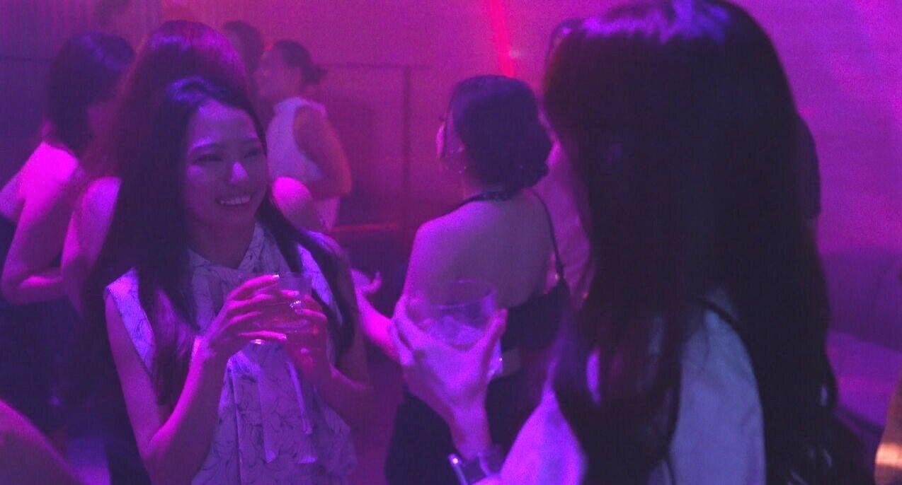 “Namorados de aluguel” e “síndrome do celibato”: veja o que está por trás da falta de bebês no Japão