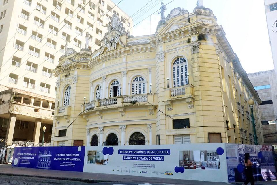 Governo do Espírito Santo inicia obras de restauro do Theatro Carlos Gomes