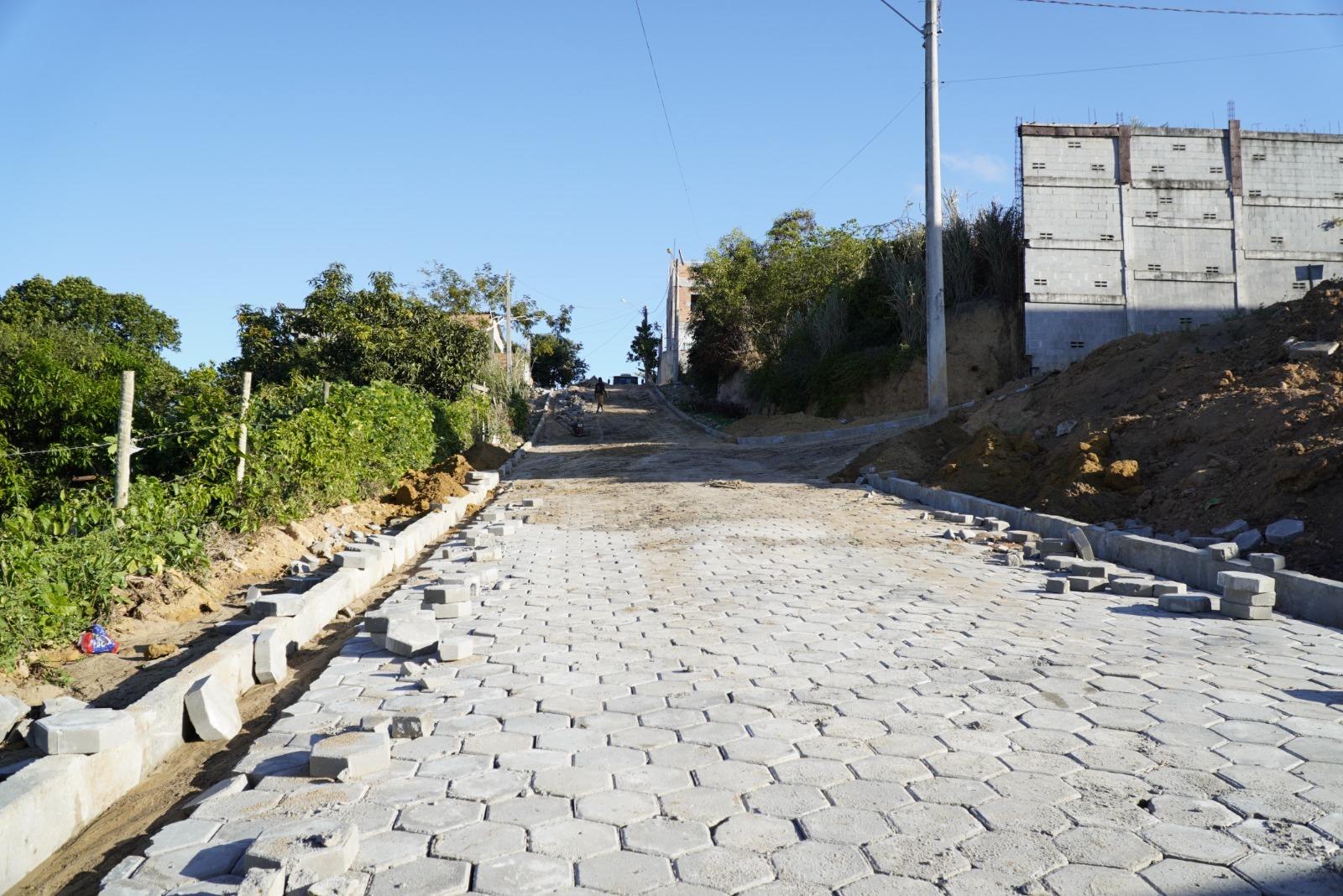 Daniel tá on: Mais ruas pavimentadas no bairro Aviação