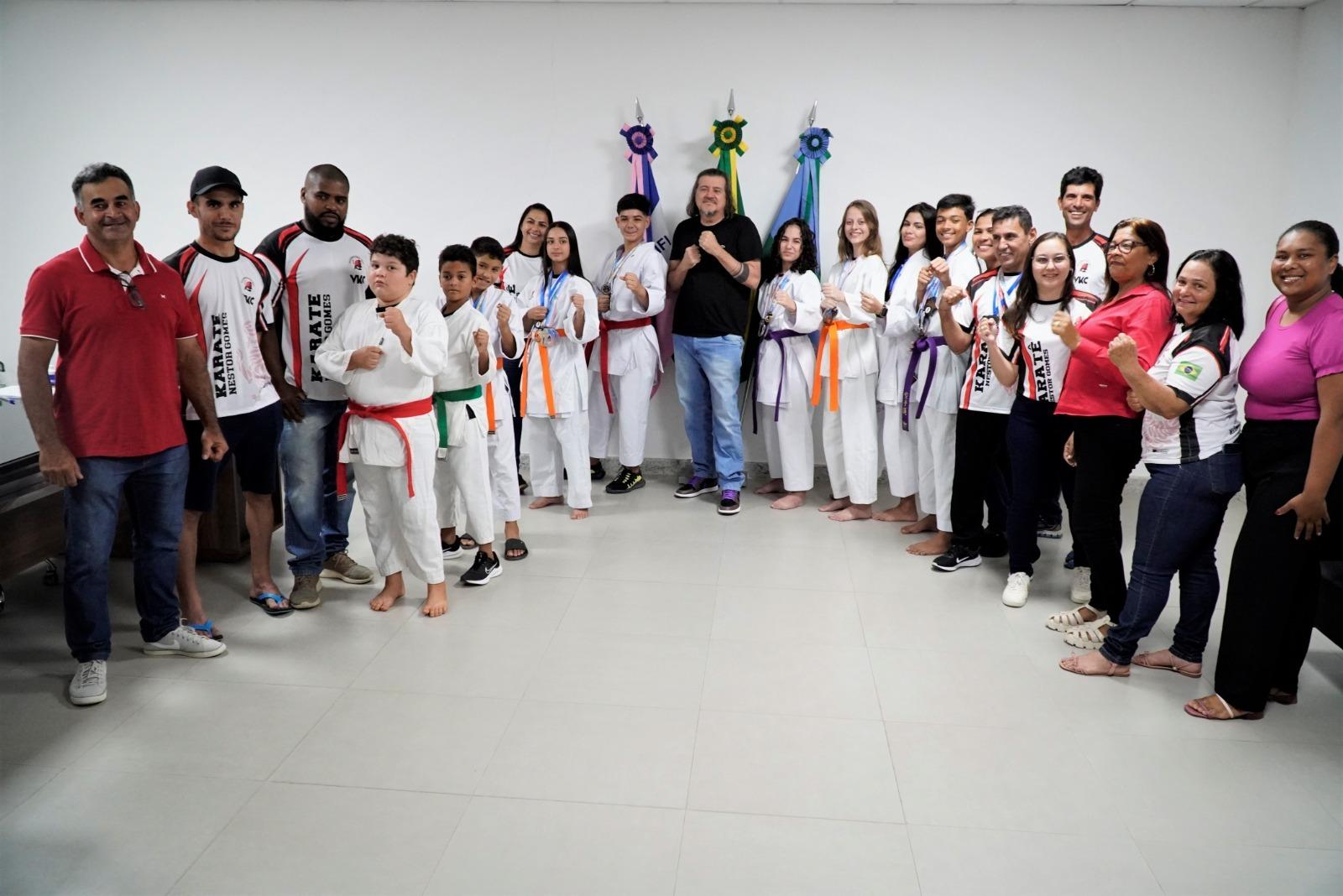Incentivo da Preffeitura ao esporte dá resultado: Karatê de Nestor Gomes traz nove medalhas para São Mateus, ES