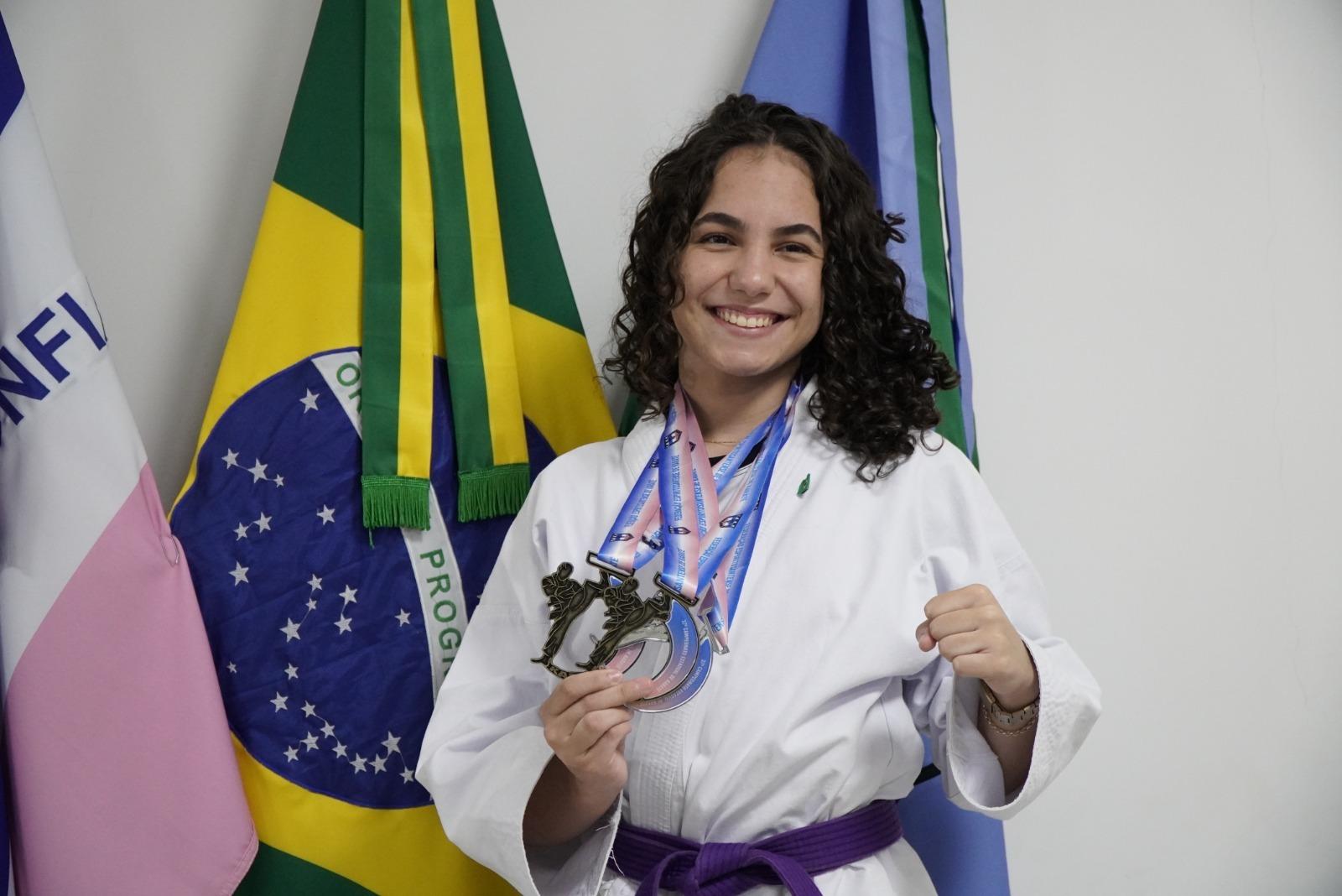 Incentivo da Preffeitura ao esporte dá resultado: Karatê de Nestor Gomes traz nove medalhas para São Mateus, ES