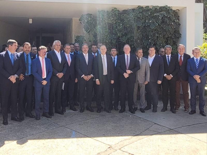 Casagrande se reúne com presidente da Câmara do Deputados para tratar da Reforma Tributária