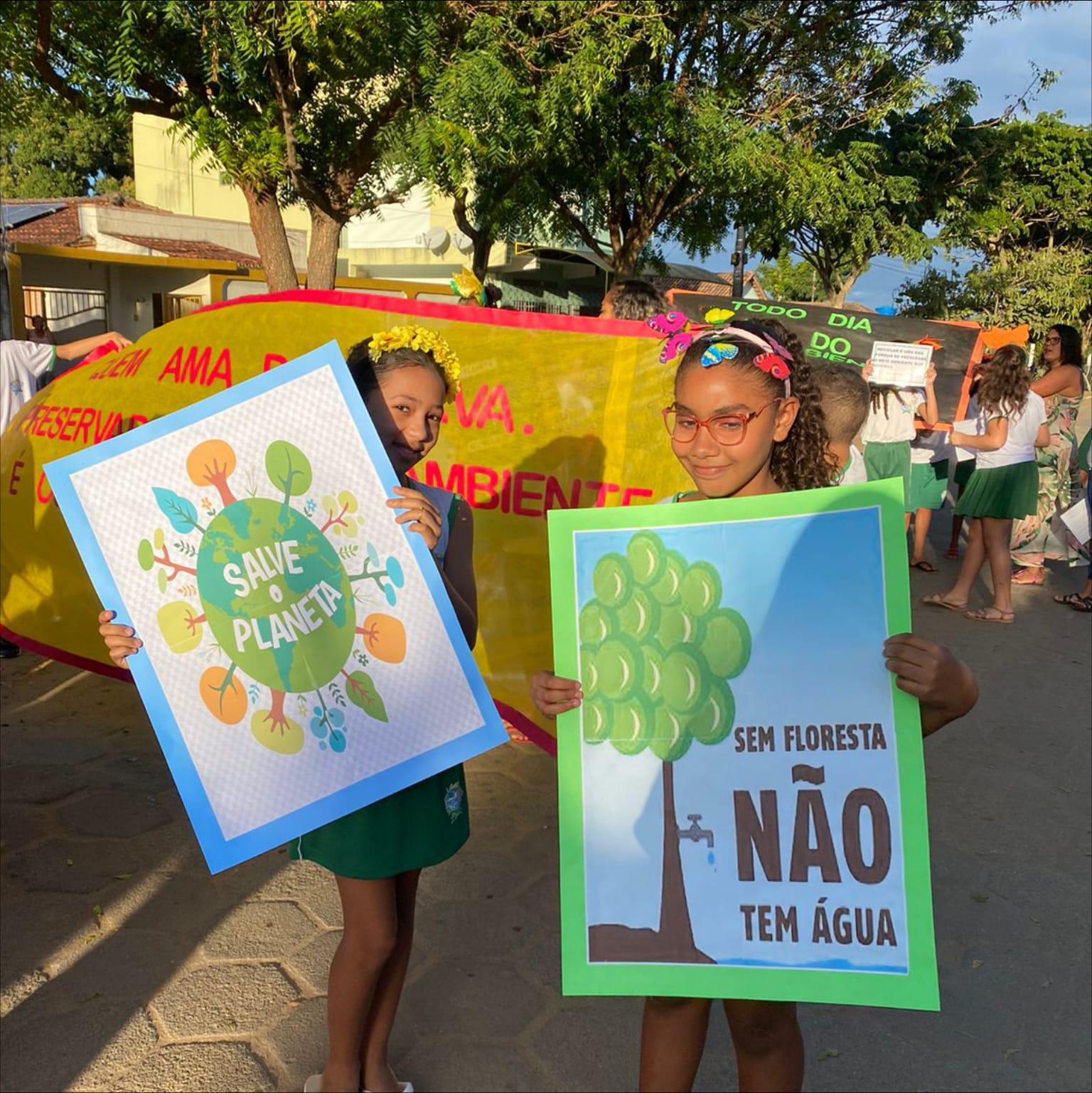 Secretaria de Agricultura comemora bons resultados da Semana do Meio Ambiente em Pedro Canário, ES