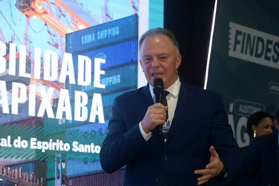 Casagrande participa da abertura de seminário sobre sustentabilidade em Vitória, ES