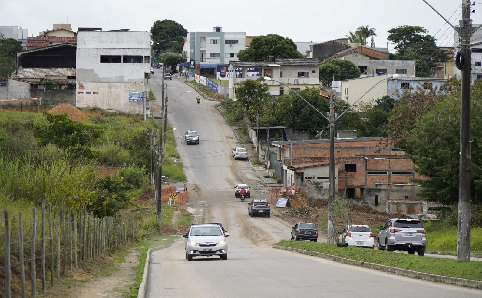 Prefeitura de São Mateus libera trânsito na Ladeira da Antártica: obras para conter alagamentos continuam