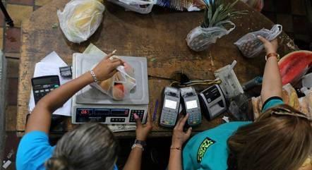 Cesta básica de alimentos na Venezuela custa 108 salários mínimos