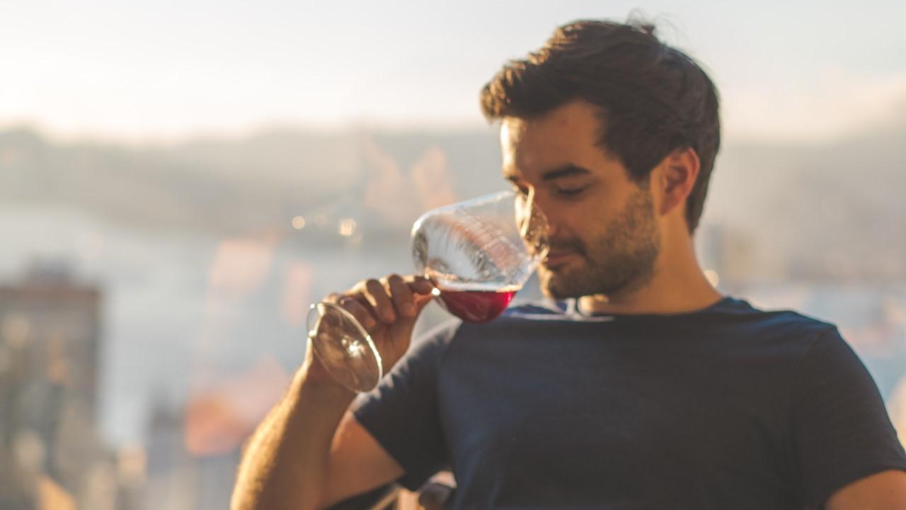 Qual a diferença entre vinho seco e vinho suave?