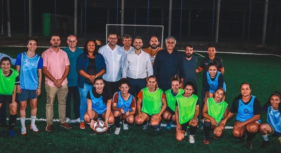 Governo do ES inaugura revitalizações de campos Bom de Bola em Viana