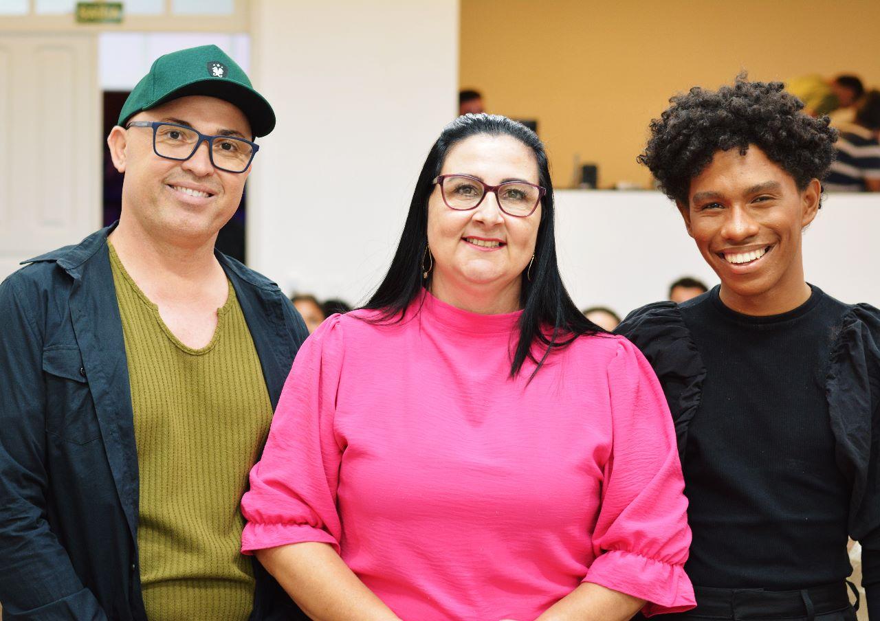 Preta indica e Legislativo aprova Voto de Congratulação a membros do movimento LGBTQIAP+, em São Mateus, ES