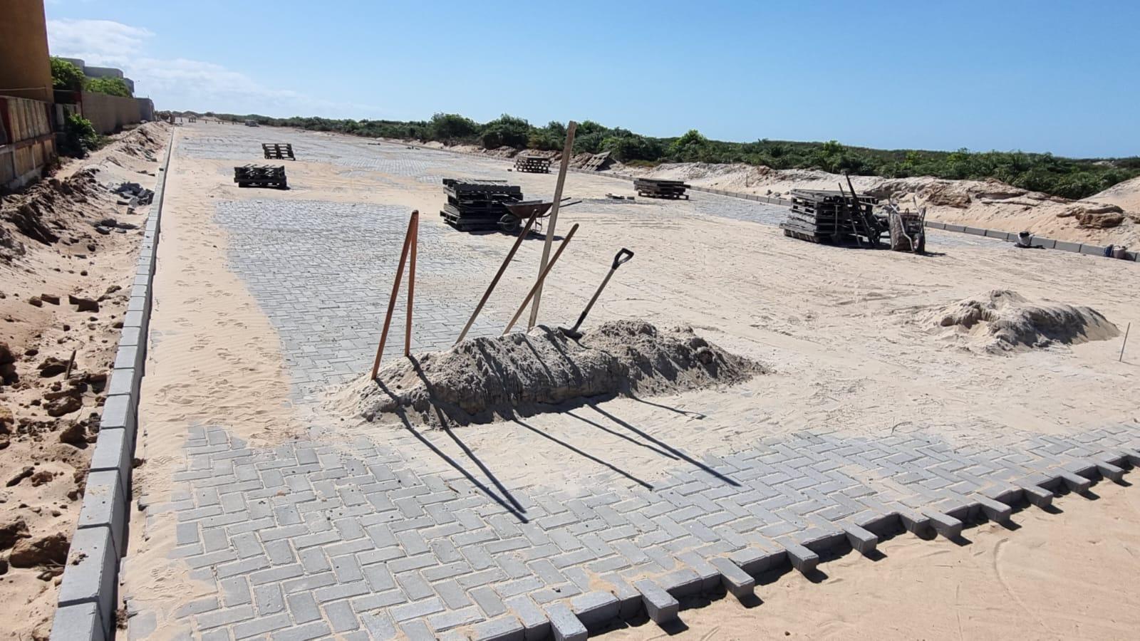 Com a Avenida Oceano Atlântico em obras, Prefeitura cria rota alternativa para não prejudicar o trânsito em Guriri, São Mateus, ES